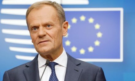 Donald Tusk támogatja az albán és észak-macedóniai EU-csatlakozási tárgyalások megkezdését