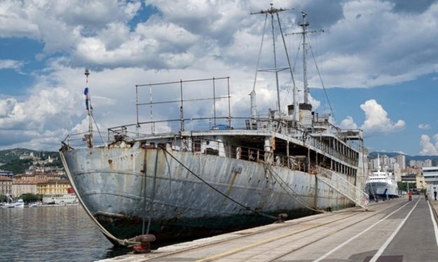 Nem sikerült felújítani Tito legendás luxushajóját