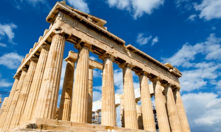 Szűken, de akár 370 euró költőpénz is elég lehet egy tíznapos görögországi családi nyaraláshoz