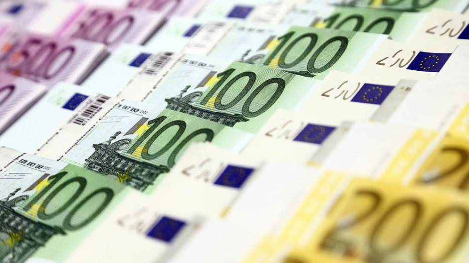 Elérheti-e az átlagfizetés az 500 eurót?