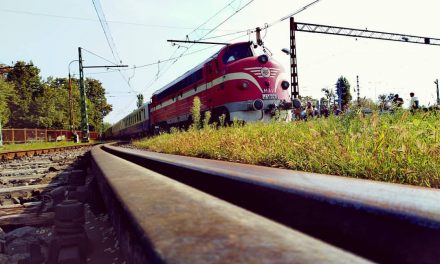Összeveszett két mozdonyvezető, nem indult a retró vonat Tapolcára