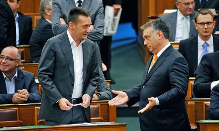 <span class="entry-title-primary">Kiderült, mennyi pénzt keresnek Orbán Viktor és a magyar kormány tagjai</span> <span class="entry-subtitle">Rogán Antal háromszor akkora fizetés után fizetett jövedelemadót, mint a kormányfő</span>