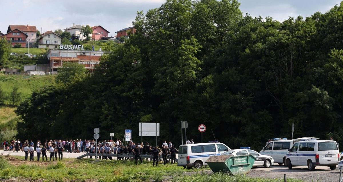 A boszniai hatóságok korlátoznák a menekültek mozgását