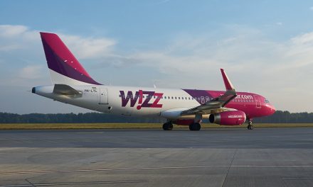 Egymásnak hajtott két Wizz Air gép (videóval)