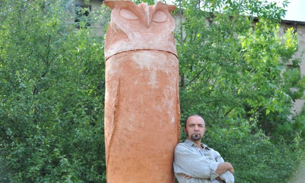 Nagykikinda: Lecserélik a falloszra emlékeztető szobrot
