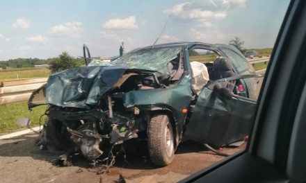 Tragédia az autópályán: Egy gyermek meghalt, két felnőtt súlyosan megsérült