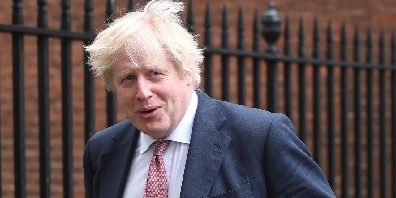 Boris Johnson a parlament felfüggesztését kérte a királynőtől
