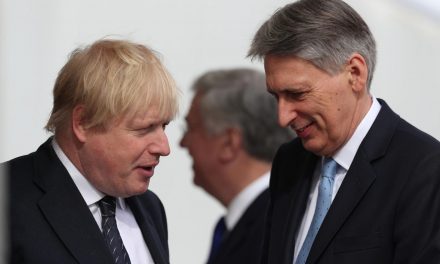 Brexit – Lemond a brit pénzügyminiszter, ha Johnson lesz a miniszterelnök
