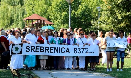 Több mint ötezren vesznek részt a srebrenicai békemenetben