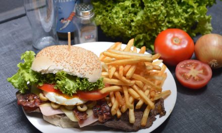 Párizs: Megölte a pincért, mert túl sokáig várt a megrendelt szendvicsre