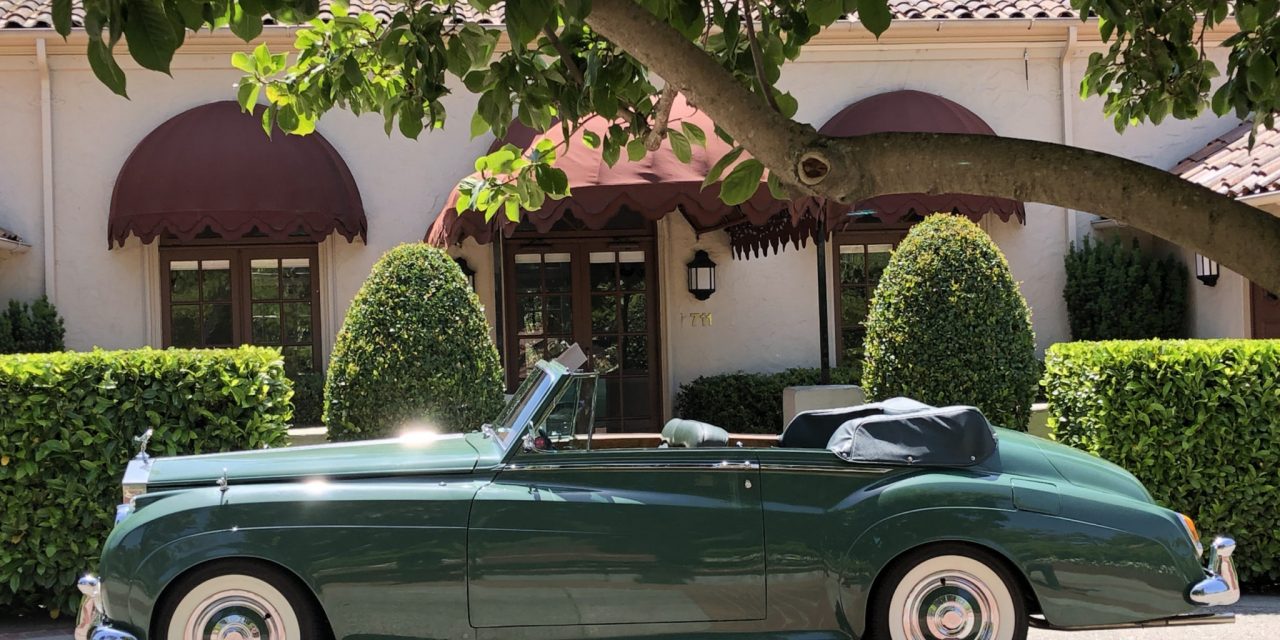 Több mint félmillió dollárért kelt el Elizabeth Taylor Rolls Royce autója