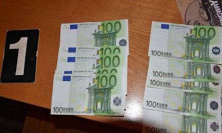 Kétezer euró kenőpénzt kért a kamara egyik vezetője, hogy elintézze a munkahelyet
