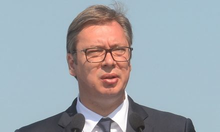 Vučić: Nem a magyar határőrség miatt lassú az átkelés