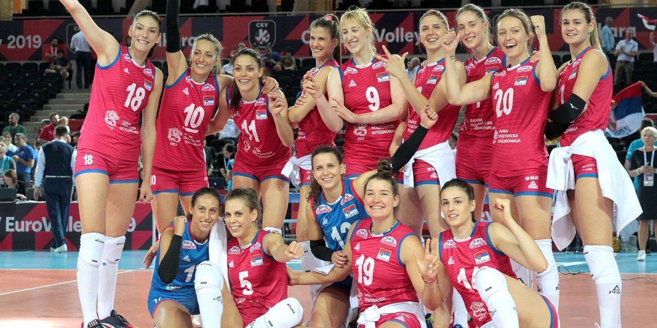 Elődöntős a szerb válogatott a női röplabda Európa-bajnokságon