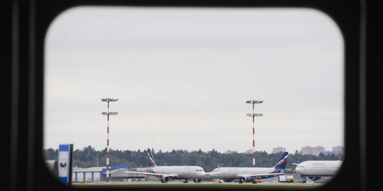 Összeütközött két utasszállító a moszkvai nemzetközi repülőtéren