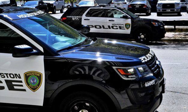 A rendőrség azonosította a szombati texasi lövöldözés elkövetőjét
