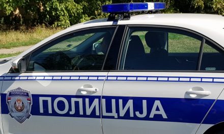 Ópázova: Baltával támadt a rendőrökre egy körözés alatt álló férfi