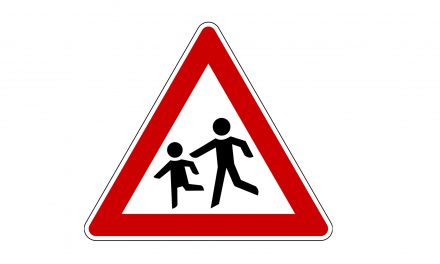 Stefanović: Sofőrök, lassítsatok az iskolák közelében!