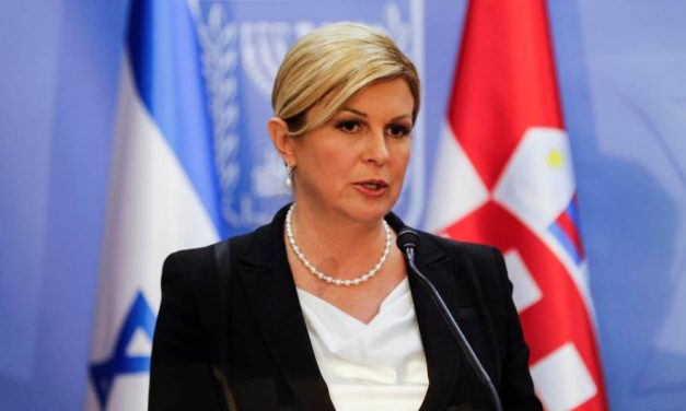 Kolinda Grabar-Kitarović horvát államfő újraindul az elnöki tisztségért