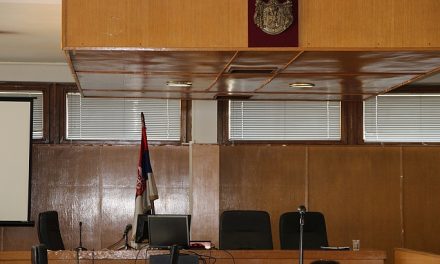 Egy év háziőrizetre ítélték a volt törökbecsei polgármestert