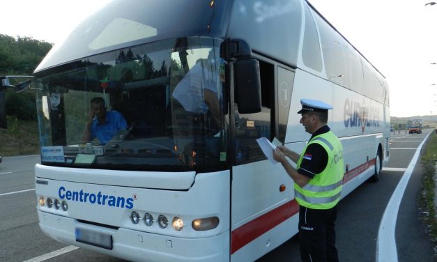 Ittas volt a buszsofőr, aki kirándulni vitte volna a gyerekeket