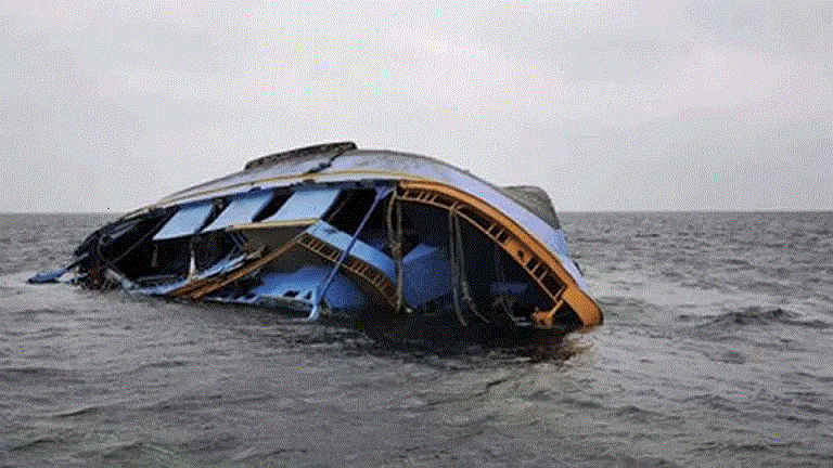 Csaknem negyvenen megfulladtak egy hajóbalesetben