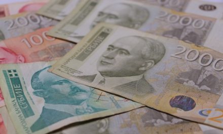 Újvidéken hivatalosan 507 euró az átlagfizetés, reálisan viszont csak 358 euró