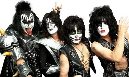 Cápáknak és rajongóinak ad víz alatti koncertet a Kiss