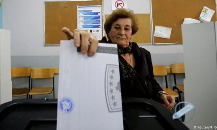 Az ellenzék van előnyben a koszovói választásokon