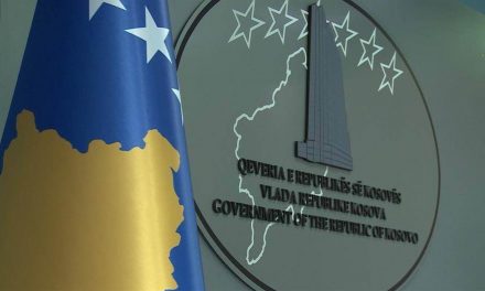 A választási kampány ideje alatt szerbiai tisztségviselők nem léphetnek be Koszovóba