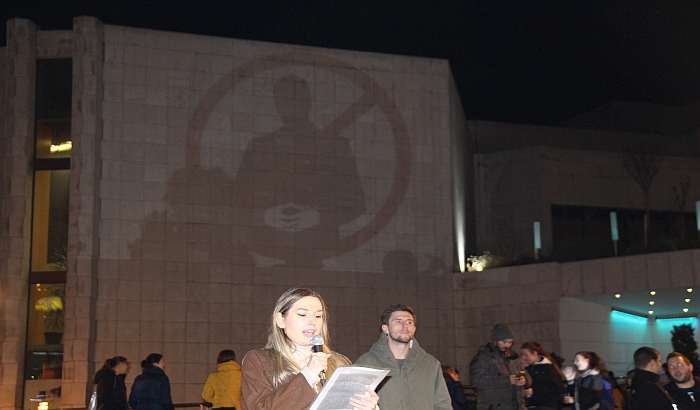 Egy éve zajlanak a rezsimellenes tüntetések Szerbiában