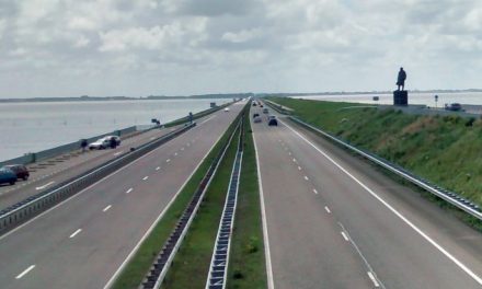 A környezet megóvása érdekében a holland autópályákon százra csökken a sebességhatár napközben
