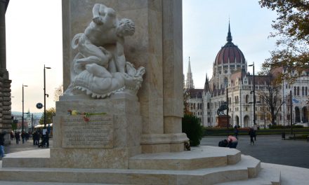 A veszélyhelyzet meghosszabbításáról dönt a magyar parlament