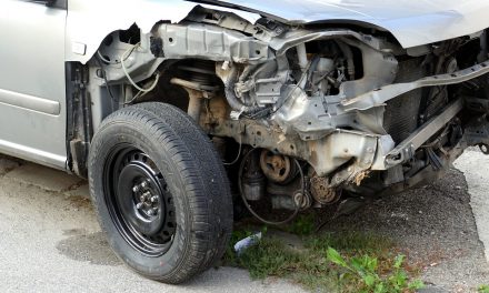 Súlyos közlekedési baleset Petrőcnél, egy ember életét vesztette