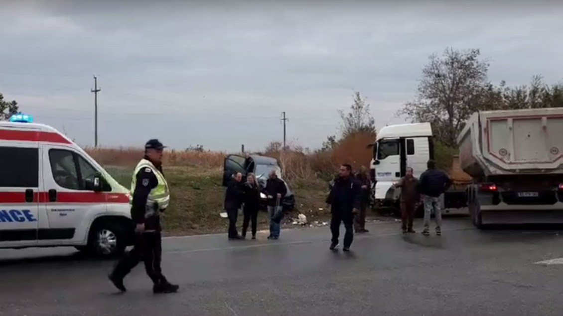 Halálos baleset az Ürög-Ruma-Rednek útkereszteződésben