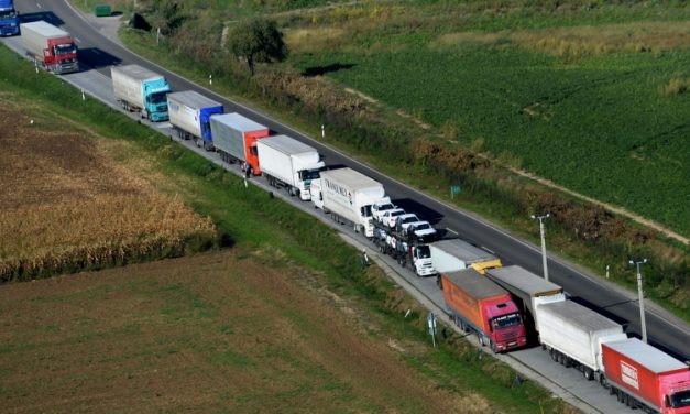 Szerbiai kamionsofőrt találtak holtan Svájcban