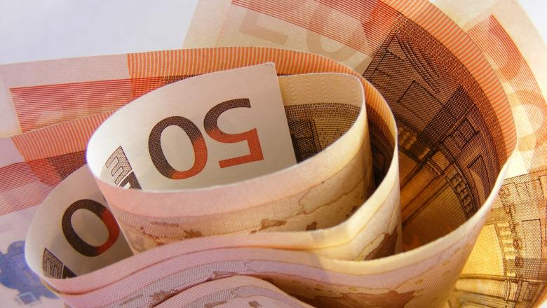 Szerbia: Van, aki hatvanhétezer eurónak megfelelő vagyonadót fizet…