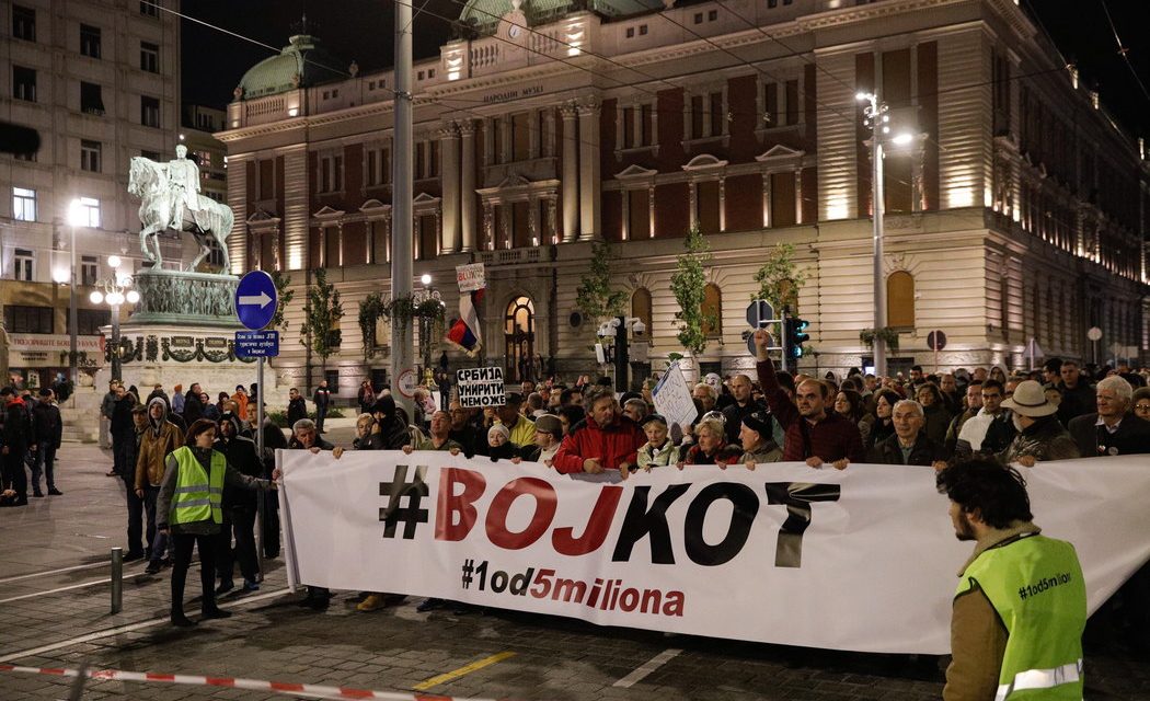 Egy az ötmillióból – A szennyezettség ellen tüntettek Belgrádban