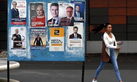 Államfőt választ Románia – négy jelöltnek is komoly esélyei vannak