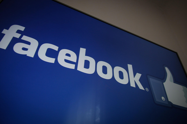 Három és fél millió eurós bírságot kapott a Facebook Magyarországon