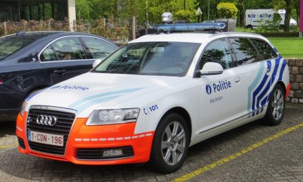 Brüsszelből kitiltották a környezetszennyező rendőrautókat