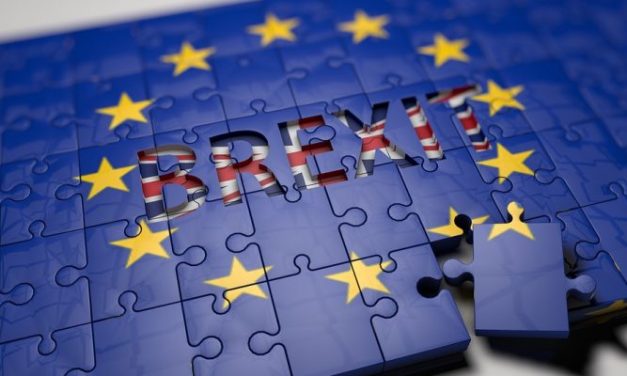 Brexit – Fényjátékokat, alkalmi érmét tervez a brit kormány a kilépés napján