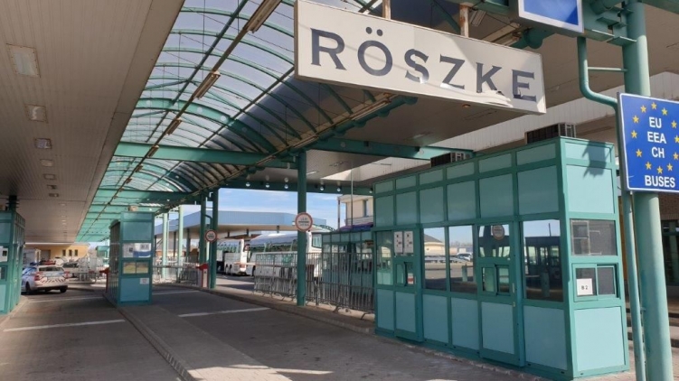 Koronavírus – A magyar hatóságok hat közúti határállomáson ellenőrzik fokozottan az érkezőket