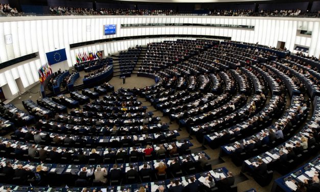 Tizennegyedik alkalommal ítélte el a magyar kormányt az Európai Parlament