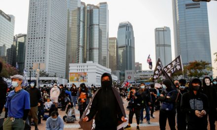 Ismét ezrek tüntettek Hongkongban