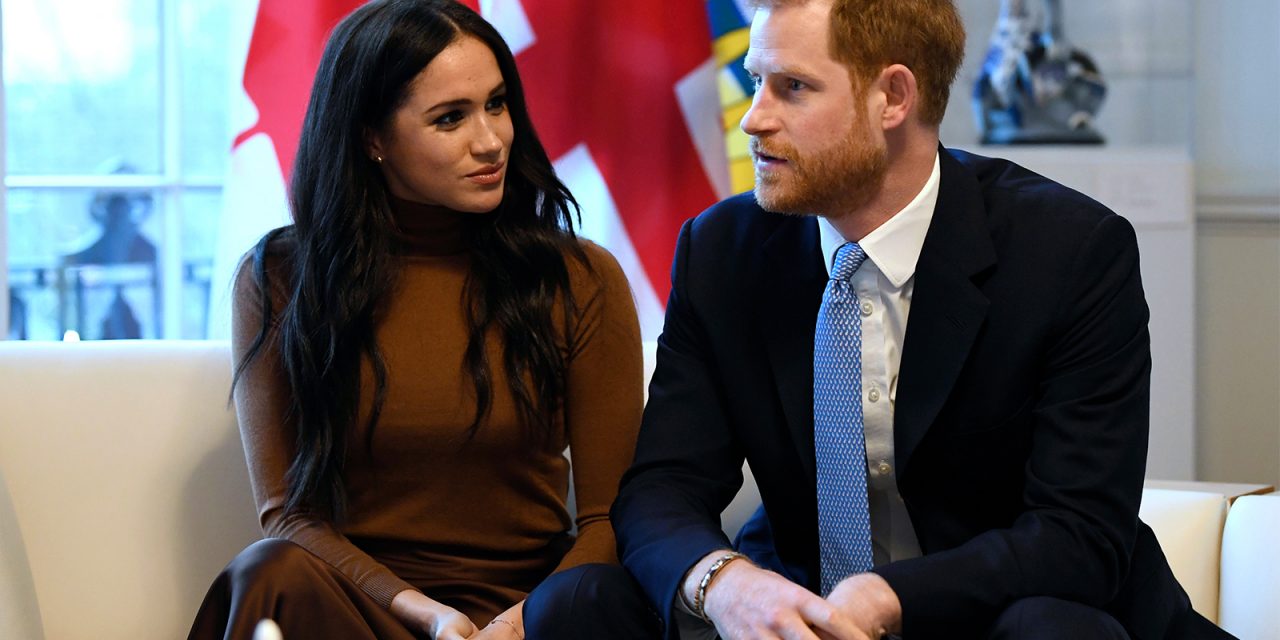 Harry herceg és Meghan hercegnő lemond királyi titulusáról és nem vesz részt a királyi család munkájában