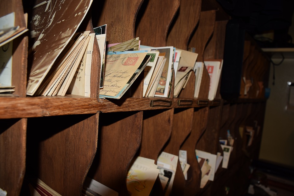 Csaknem 24 ezer kézbesítetlen küldeményt halmozott fel otthonában egy japán postás