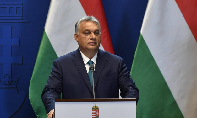 Orbán Viktor: A kormány megnöveli magyar-szerb határon szolgáló katonák és rendőrök számát