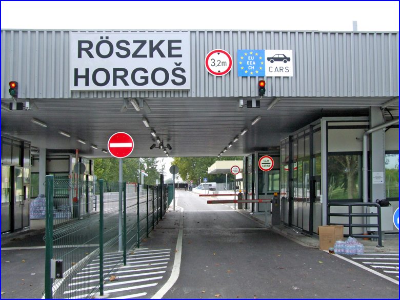 A hétvégén csak a Magyarországra történő belépésre használható a Horgos-Röszke közúti határátkelőhely
