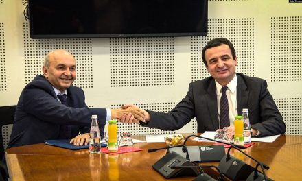 Koszovó: Albin Kurti és Isa Mustafa aláírták a koalíciós megállapodást